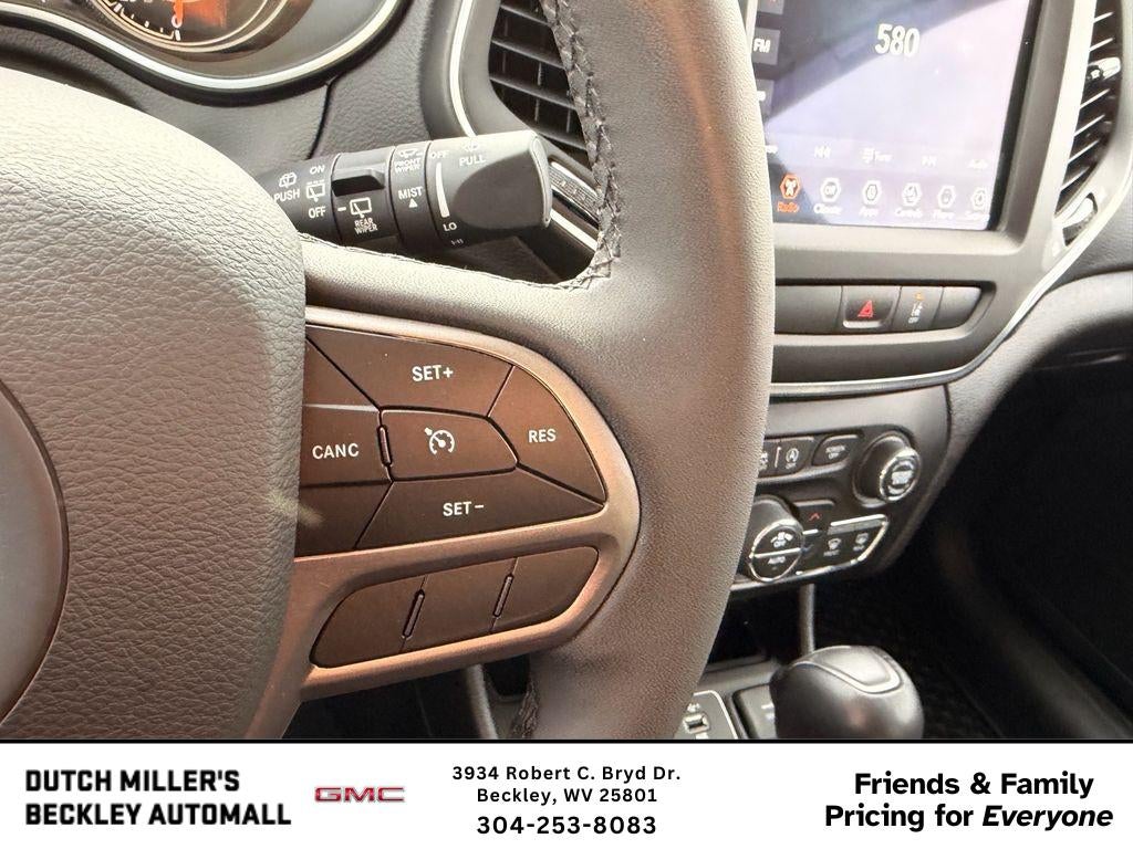 2022 Jeep Cherokee Latitude Lux