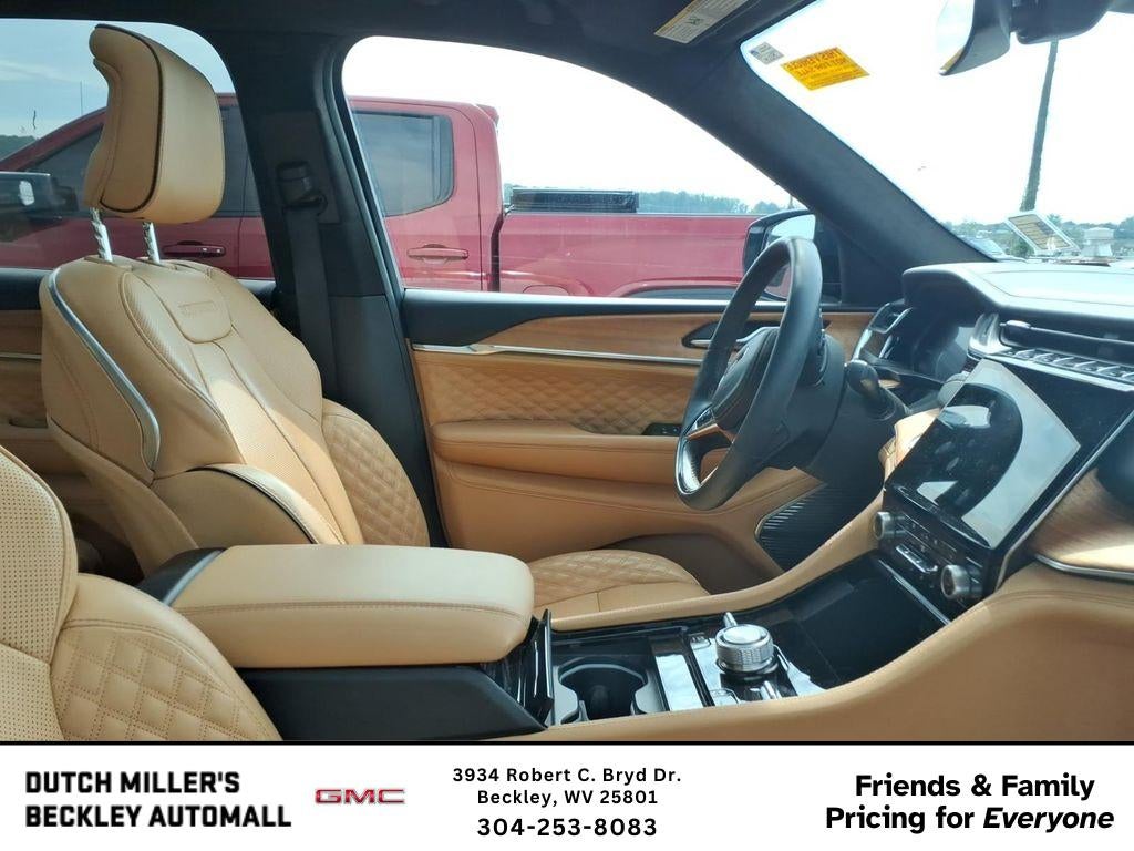 2025 Jeep Grand Cherokee L Summit Reserve