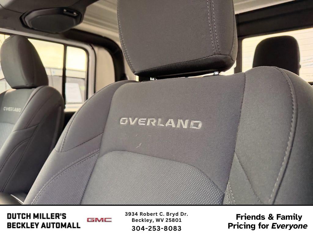 2022 Jeep Gladiator Overland