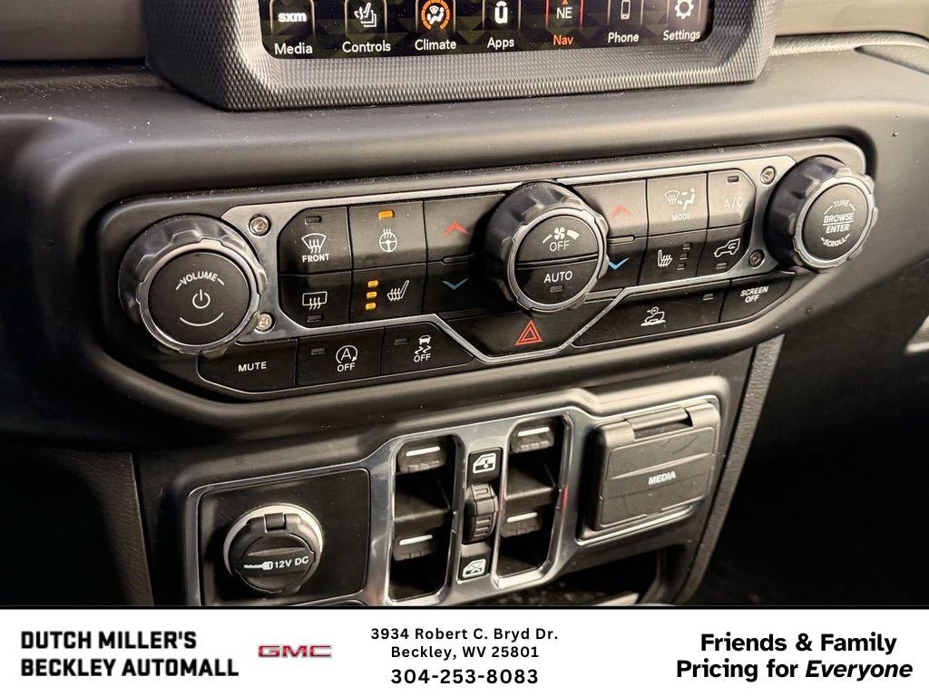 2022 Jeep Gladiator Overland