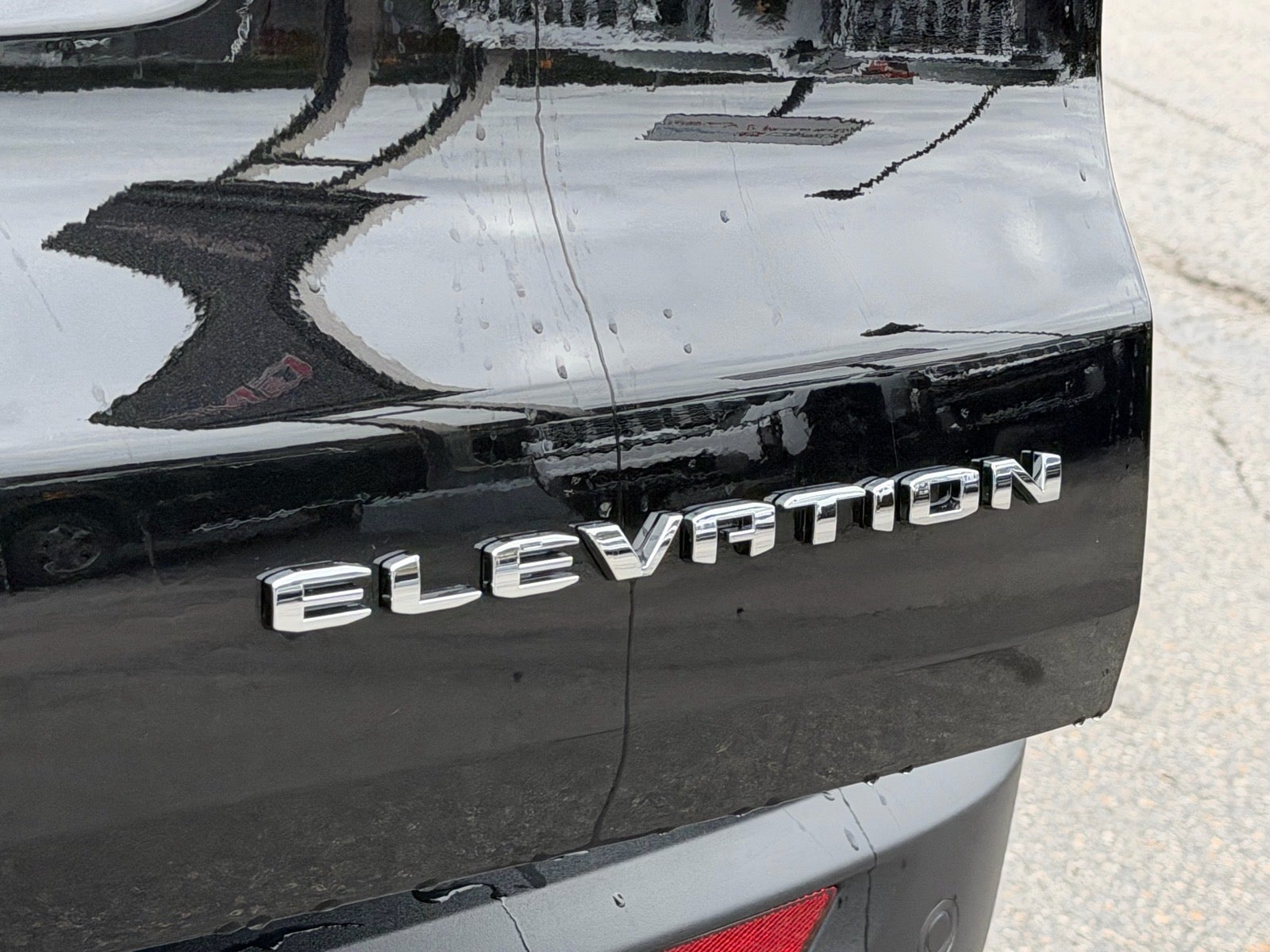 2027 GMC Acadia Elevation