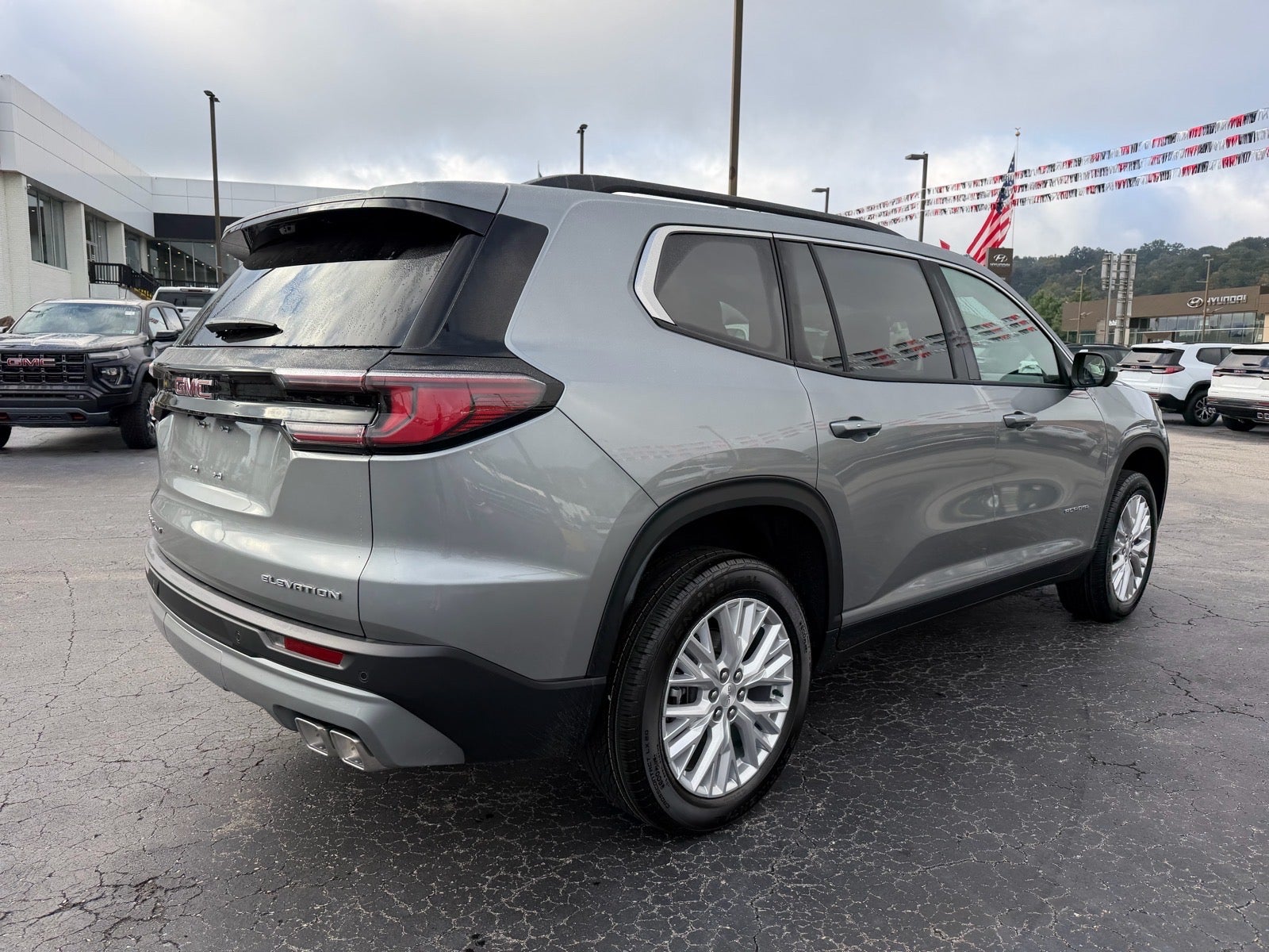 2027 GMC Acadia Elevation
