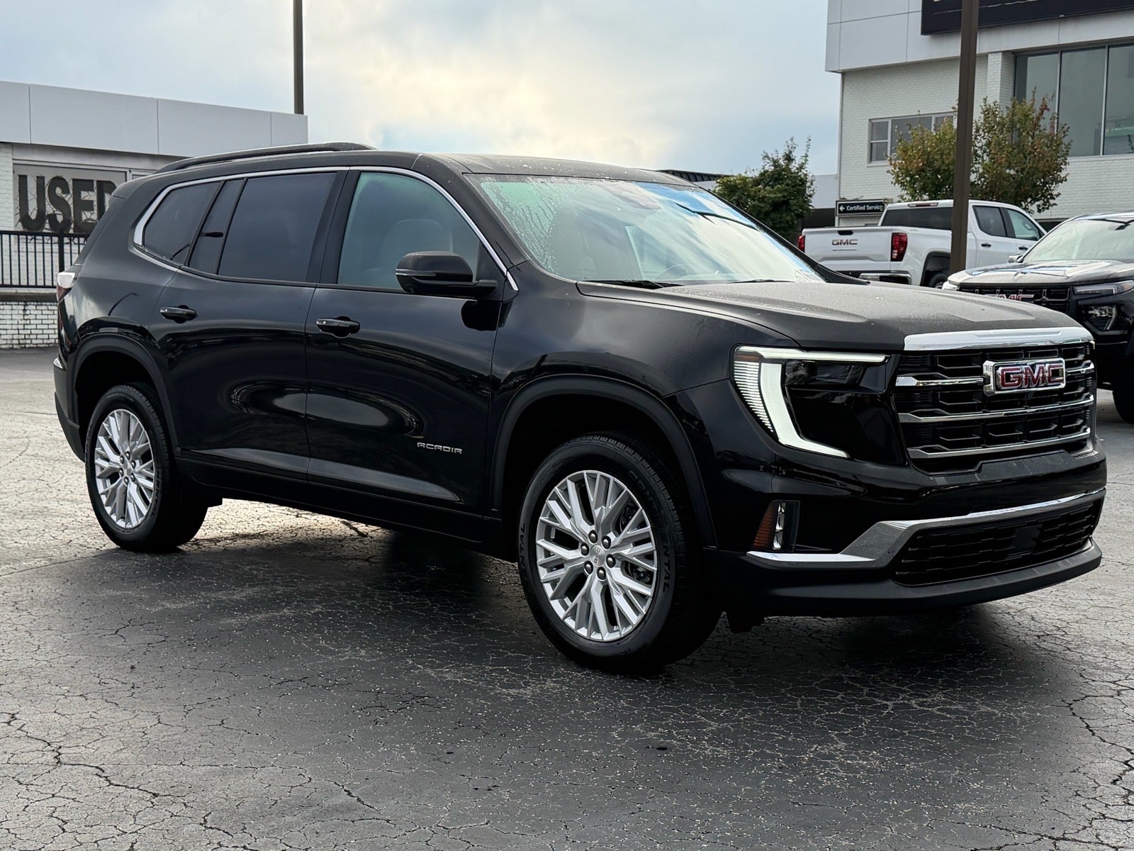 2027 GMC Acadia Elevation