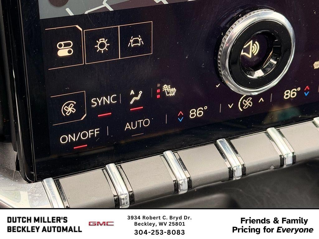 2025 GMC Acadia Elevation