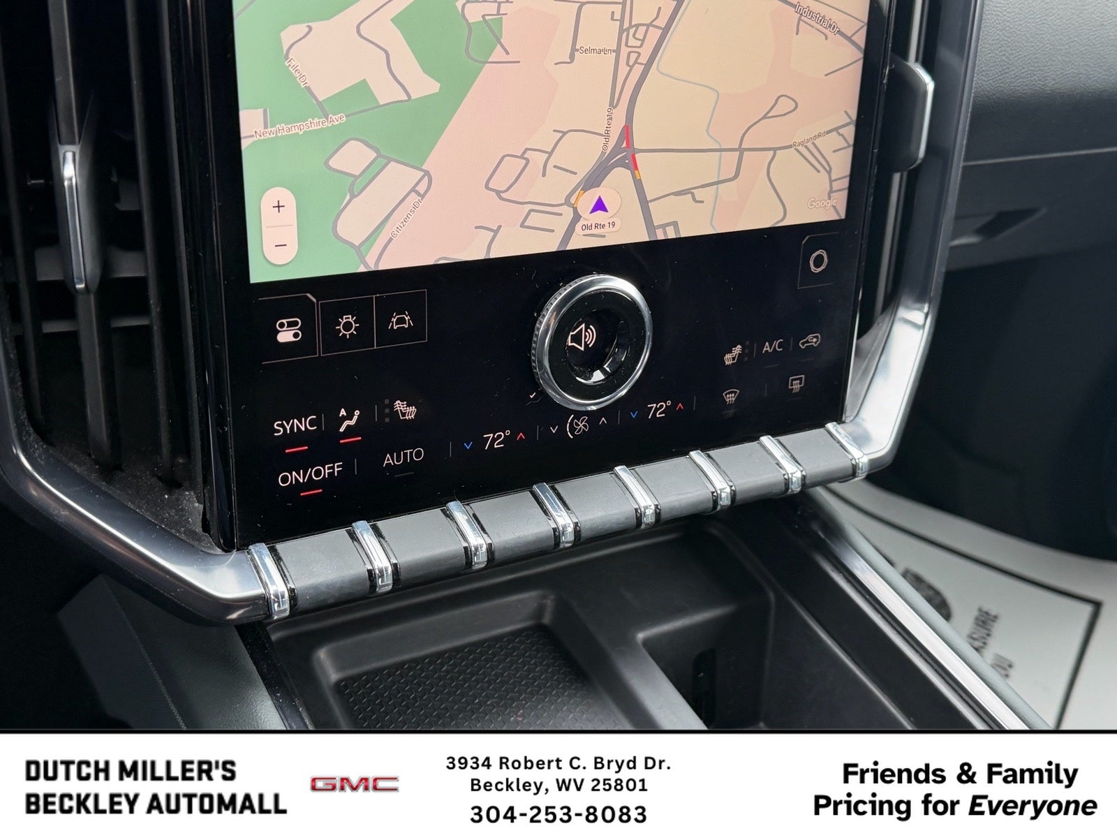 2025 GMC Acadia AT4
