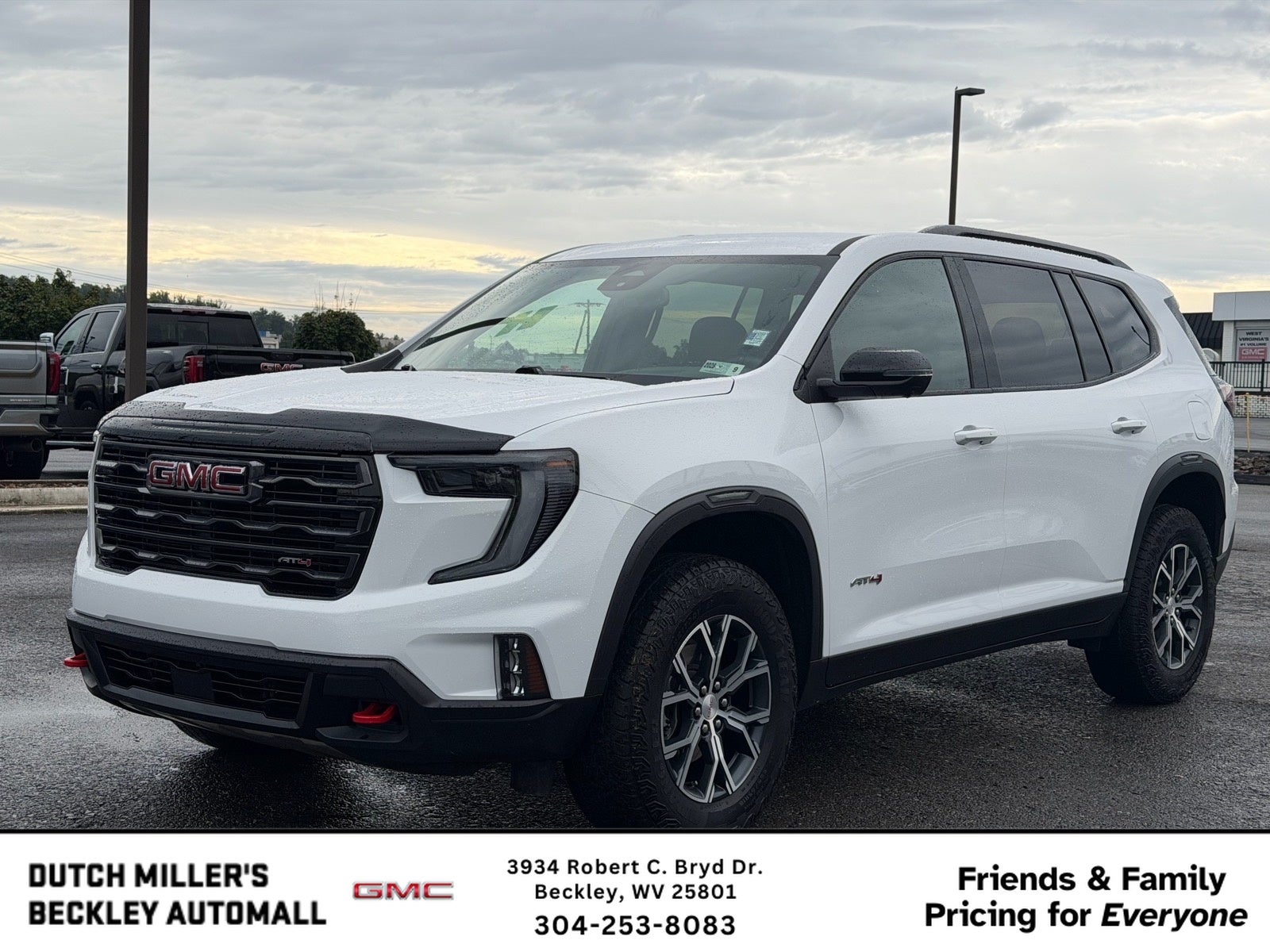 2025 GMC Acadia AT4