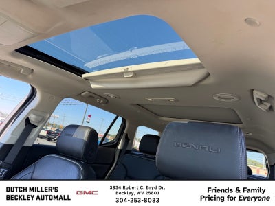 2022 GMC Acadia Denali