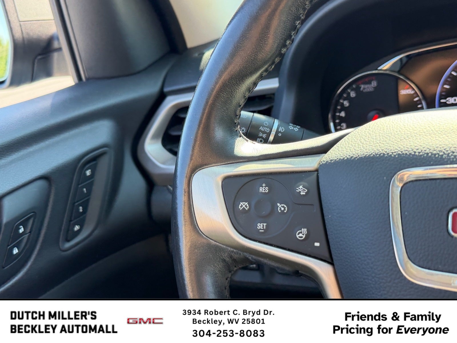 2022 GMC Acadia Denali