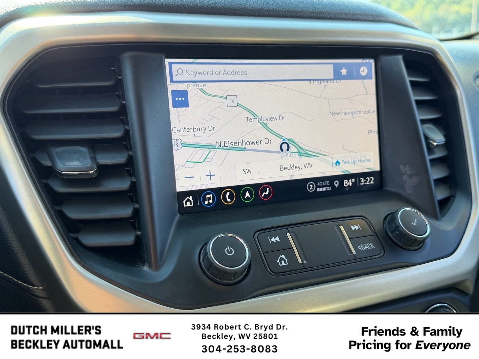 2022 GMC Acadia Denali