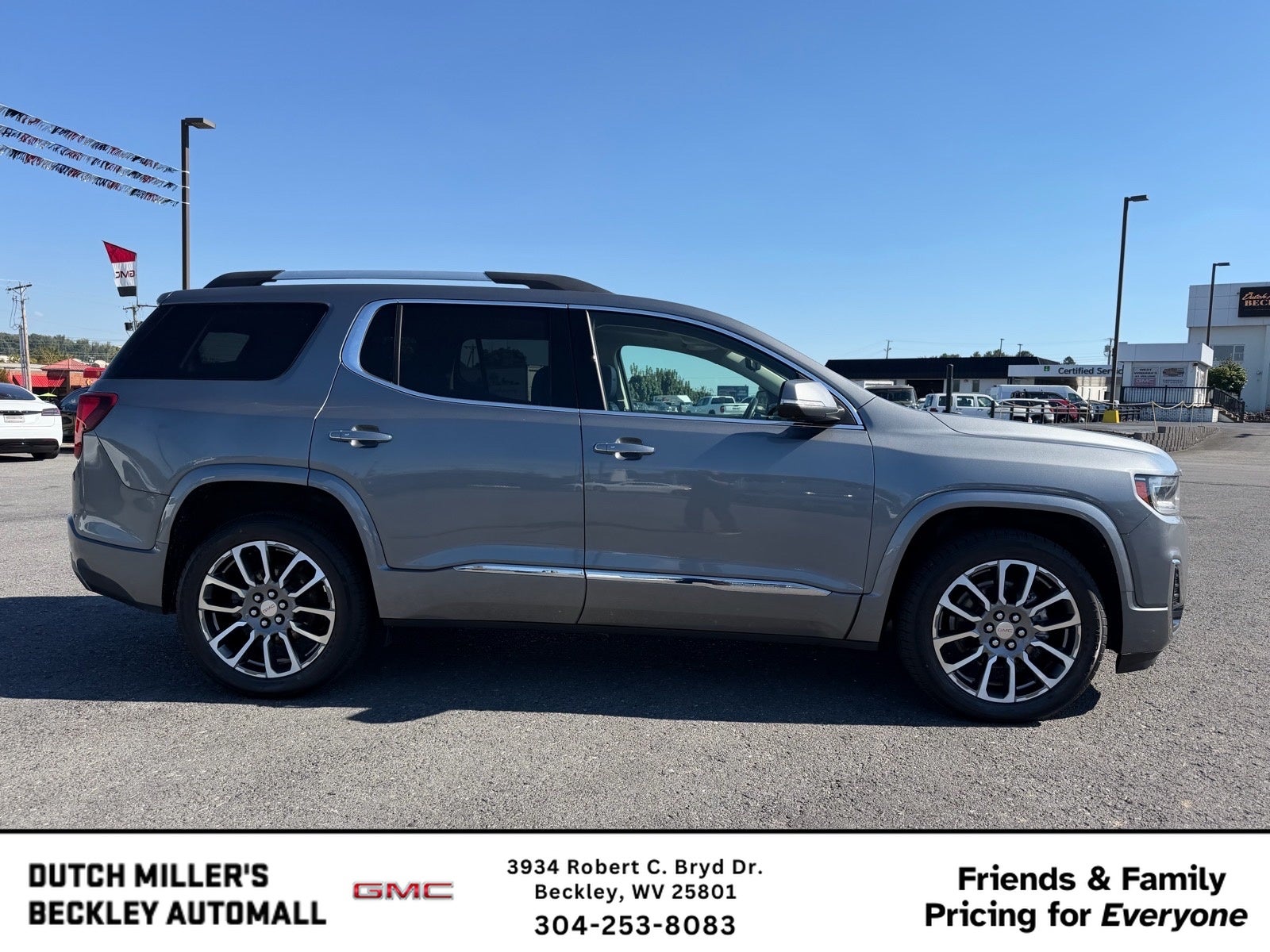 2022 GMC Acadia Denali