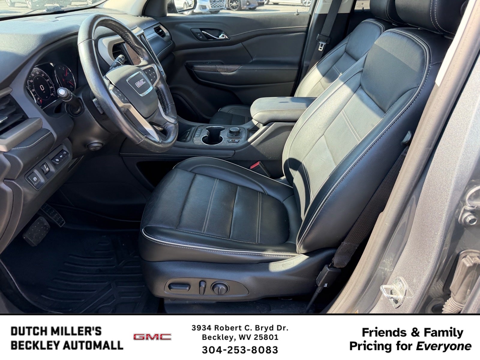 2022 GMC Acadia Denali