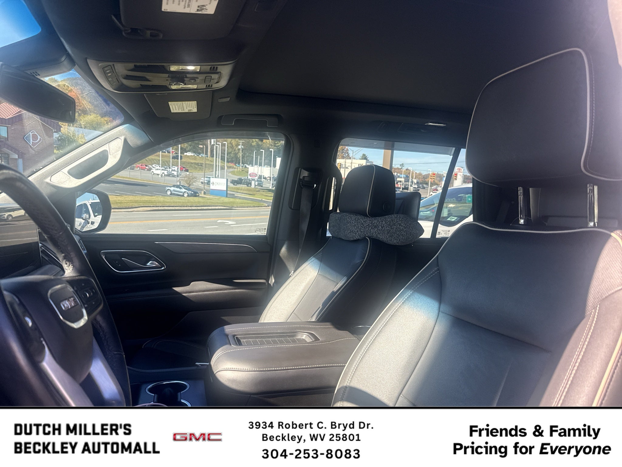 2022 GMC Yukon SLT