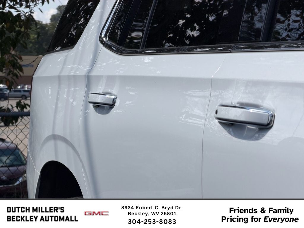 2022 GMC Yukon SLT