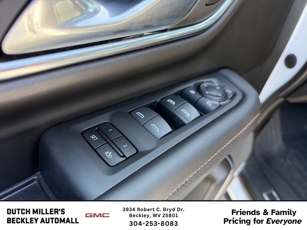 2023 GMC Yukon AT4