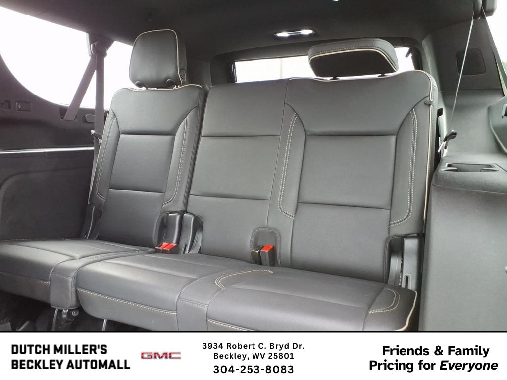 2022 GMC Yukon XL SLT