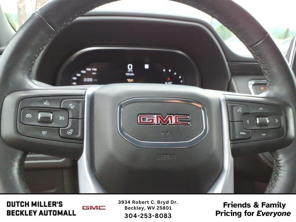 2022 GMC Yukon XL SLT