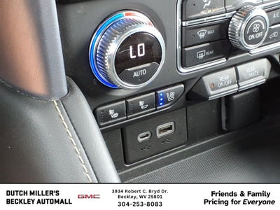 2022 GMC Yukon XL SLT