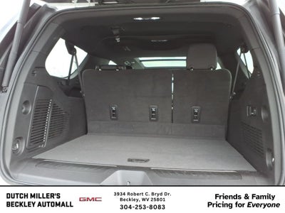 2022 GMC Yukon XL SLT