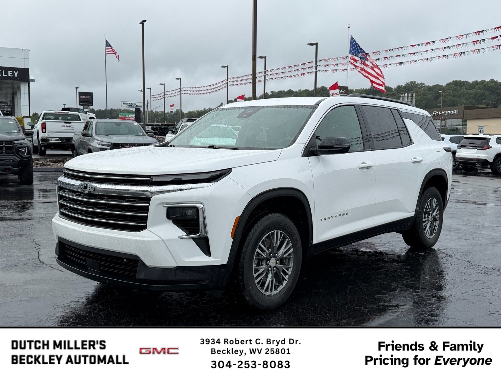 2025 Chevrolet Traverse LT