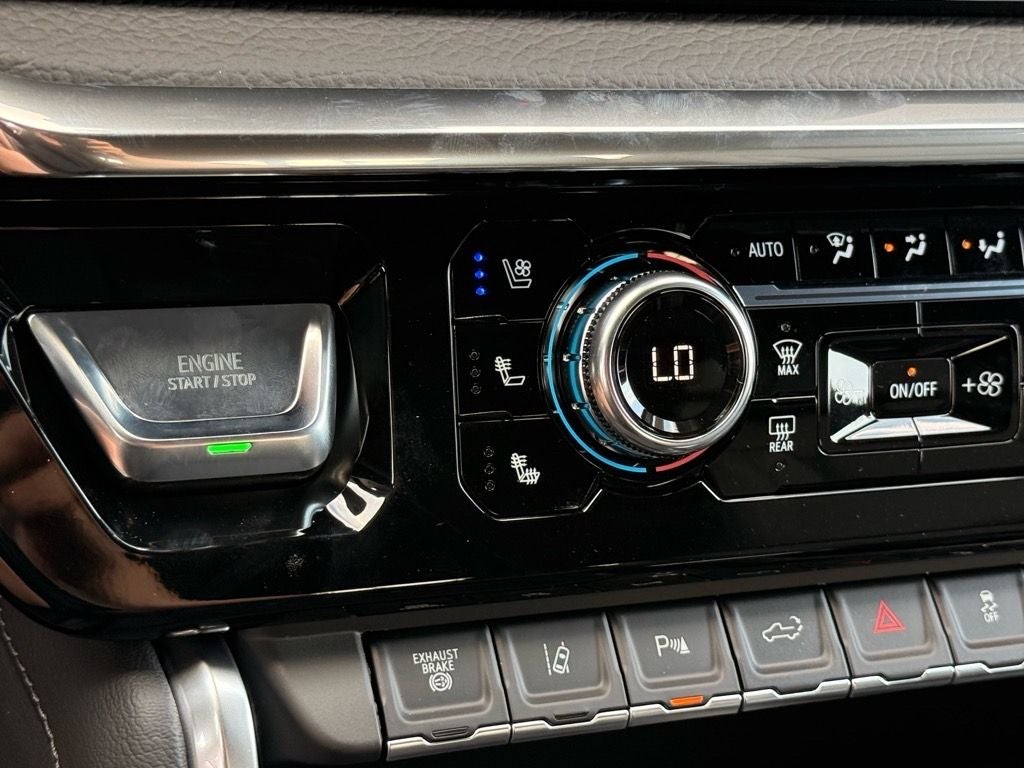 2025 GMC Sierra 2500 HD Denali