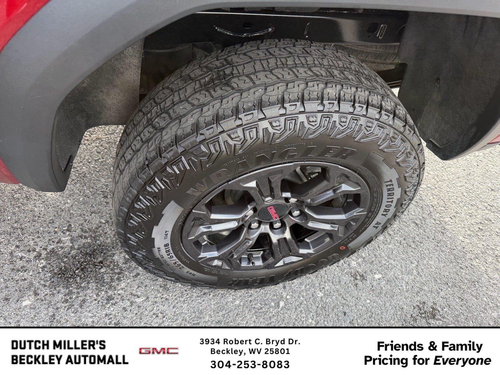 2025 GMC Canyon Elevation