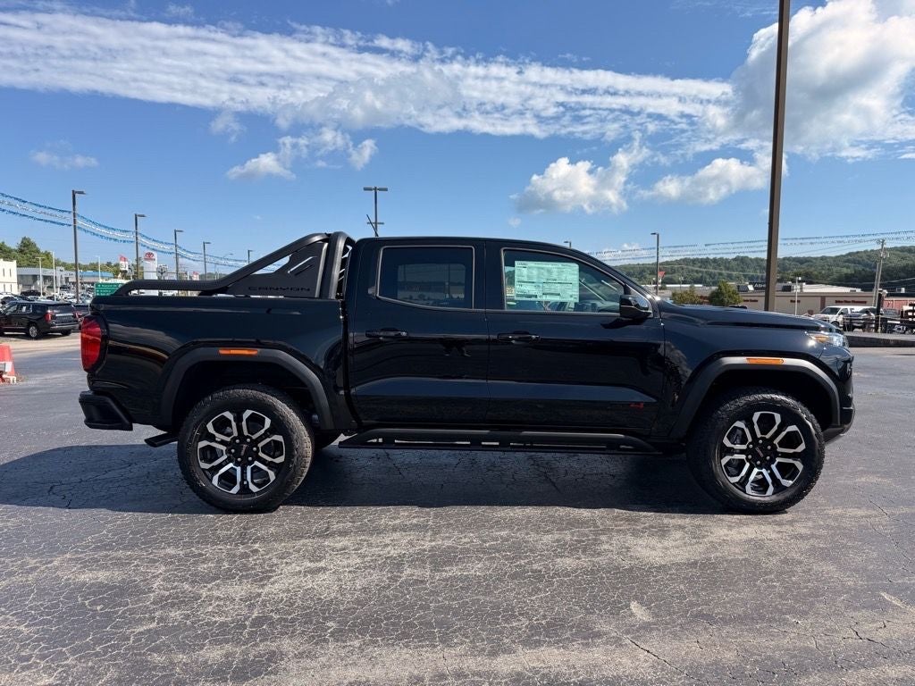 2025 GMC Canyon AT4