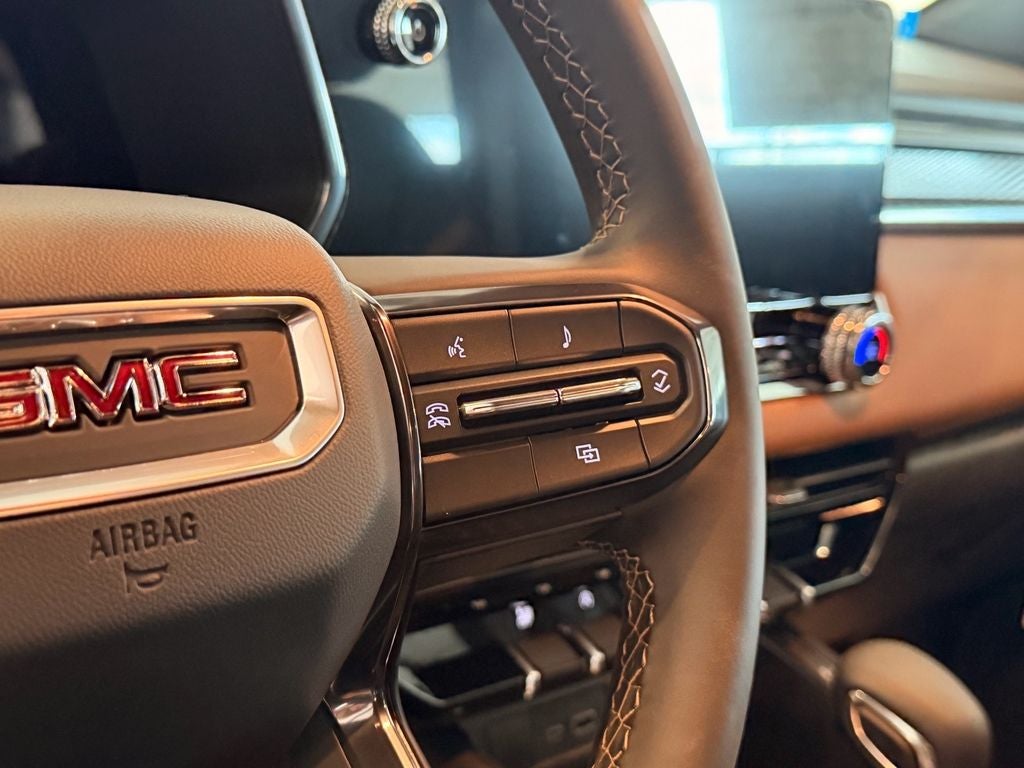2026 GMC Canyon AT4 - Photo 12