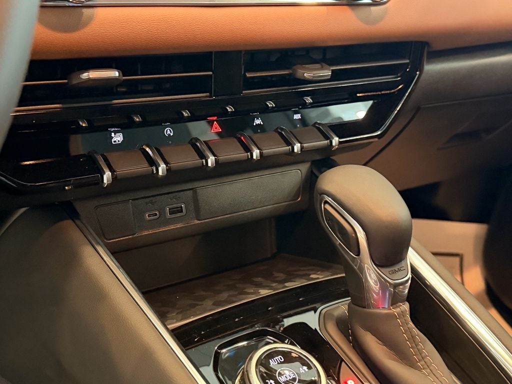2026 GMC Canyon AT4 - Photo 18
