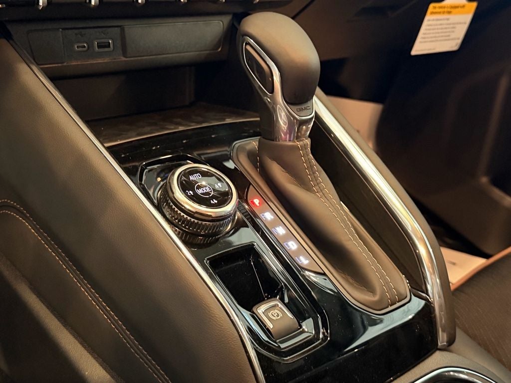 2026 GMC Canyon AT4 - Photo 19