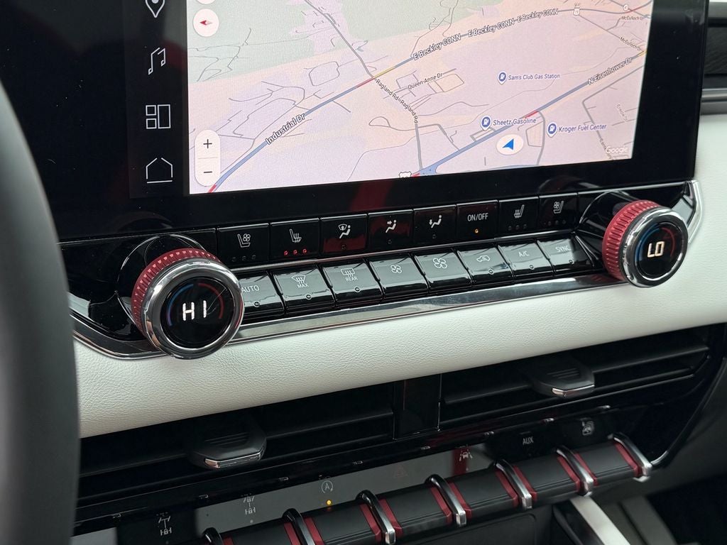 2026 GMC Canyon AT4X - Photo 13