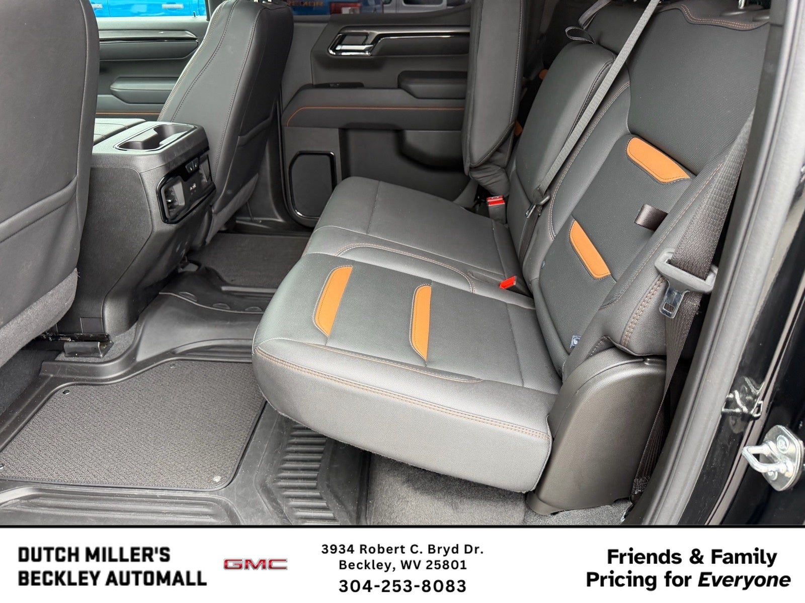 2025 GMC Sierra 1500 AT4