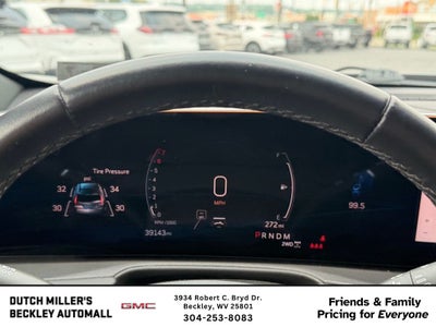 2025 Cadillac XT4 Premium Luxury