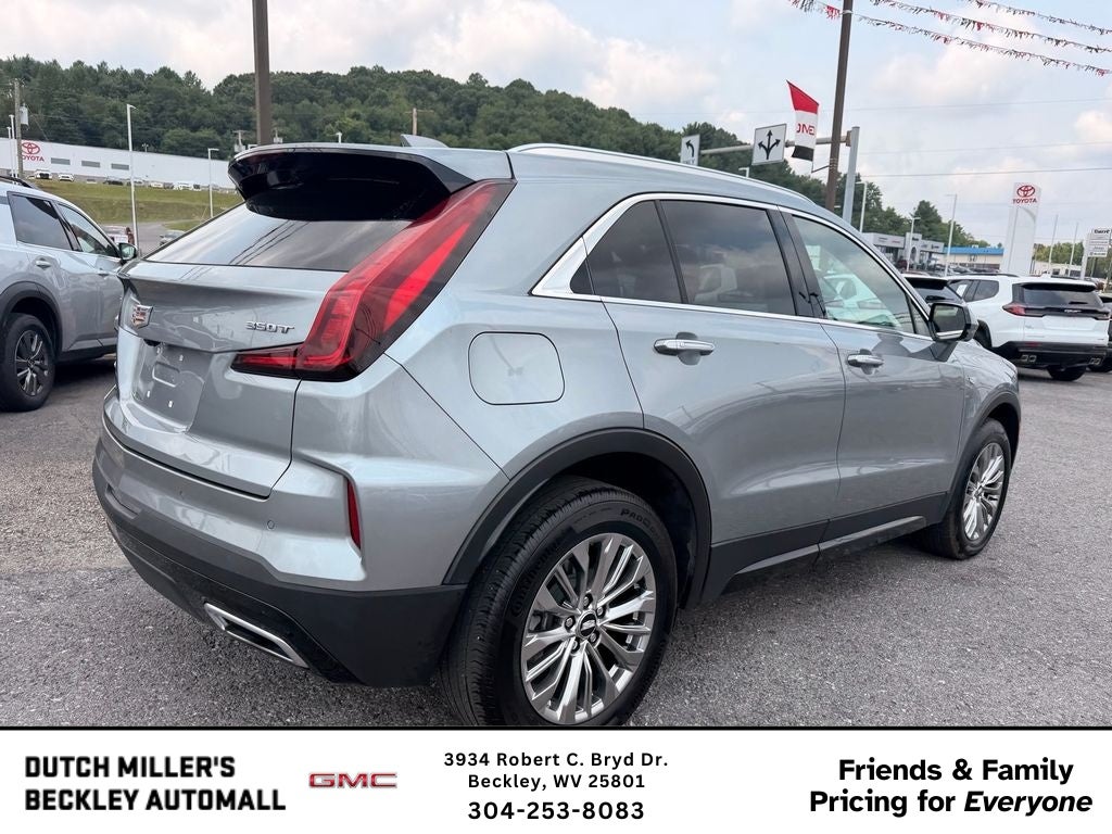 2025 Cadillac XT4 Premium Luxury