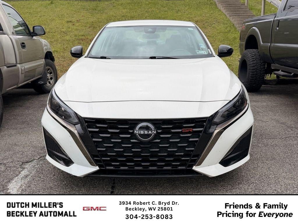 2025 Nissan Altima SR