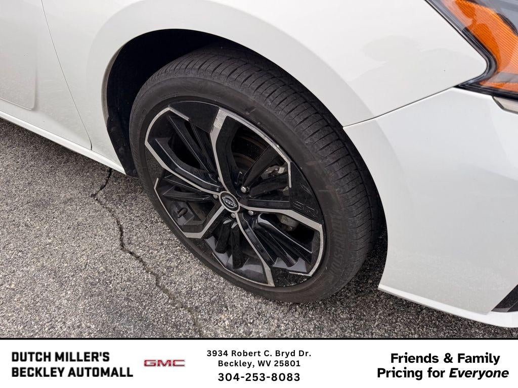 2025 Nissan Altima SR