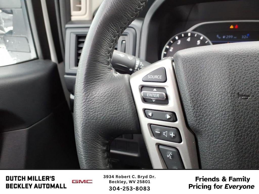 2024 Nissan Titan SV