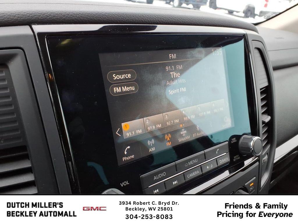 2024 Nissan Titan SV