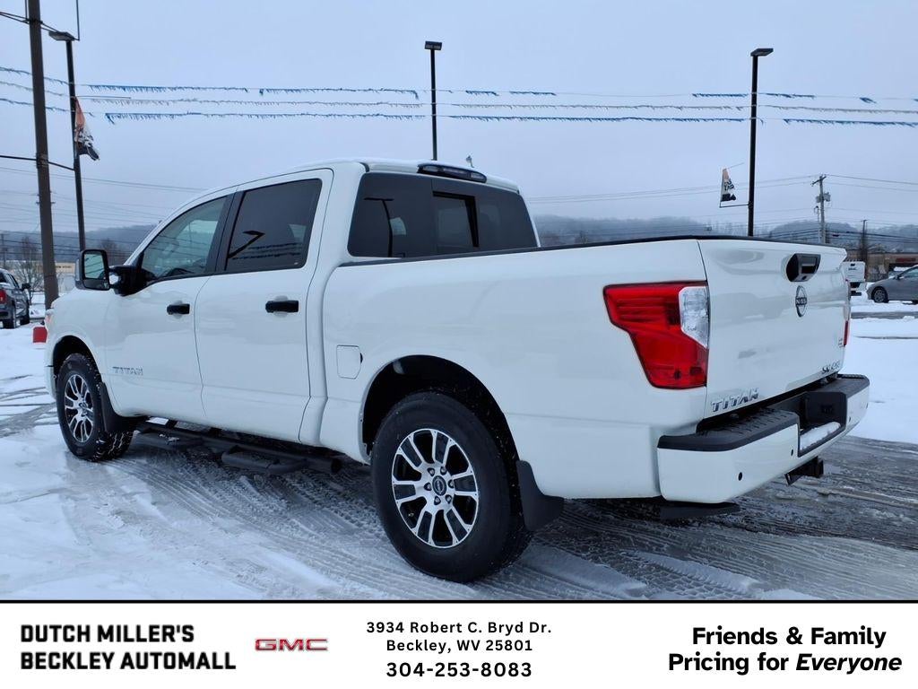 2024 Nissan Titan SV