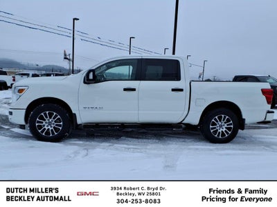 2024 Nissan Titan SV