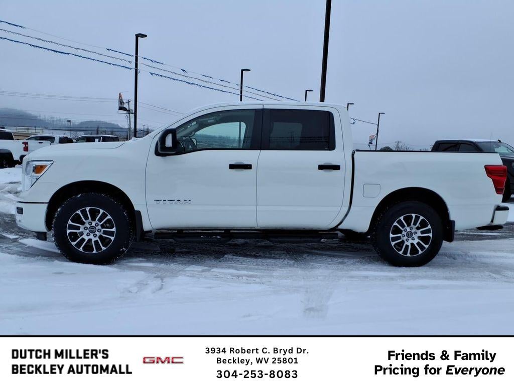 2024 Nissan Titan SV