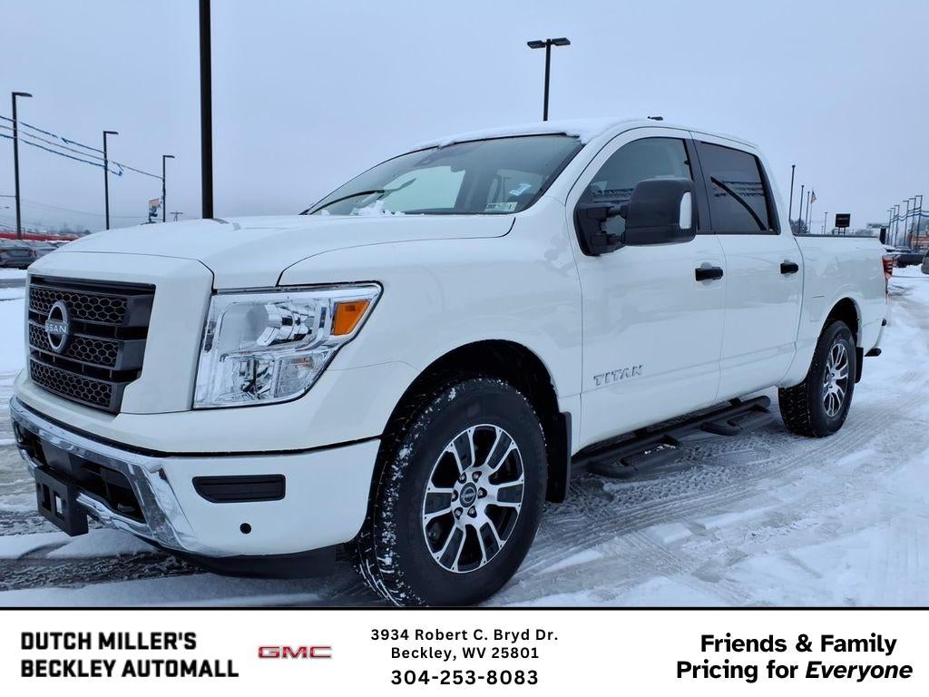 2024 Nissan Titan SV