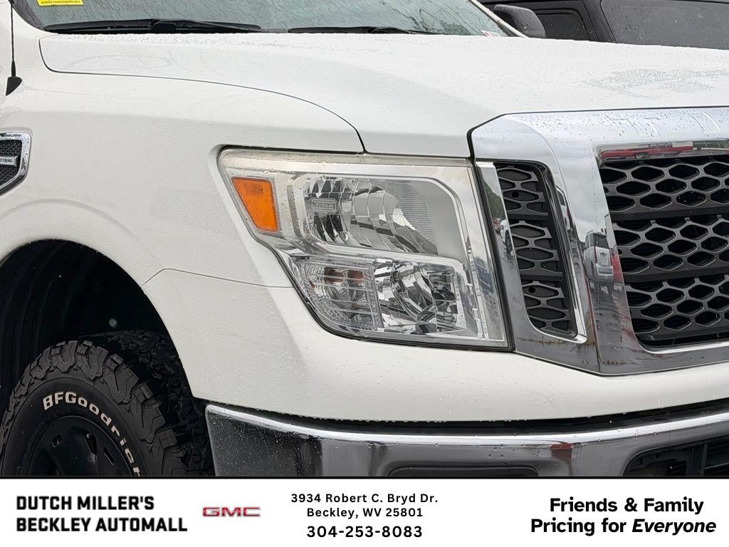 2017 Nissan Titan XD SV
