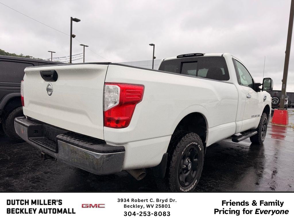2017 Nissan Titan XD SV