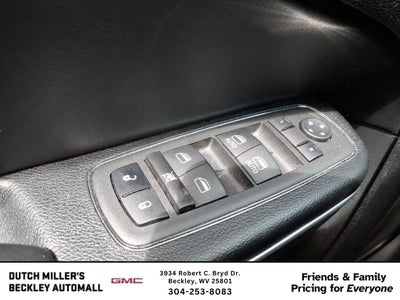 2023 Chrysler 300 Touring L