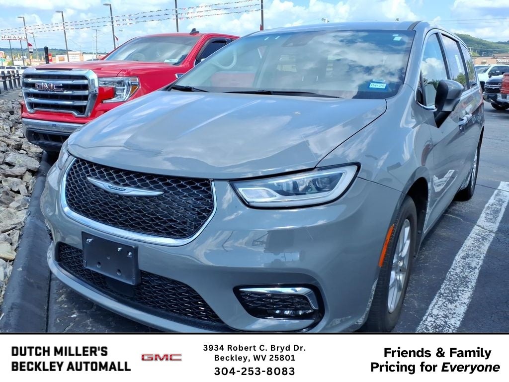 2023 Chrysler Pacifica Touring L