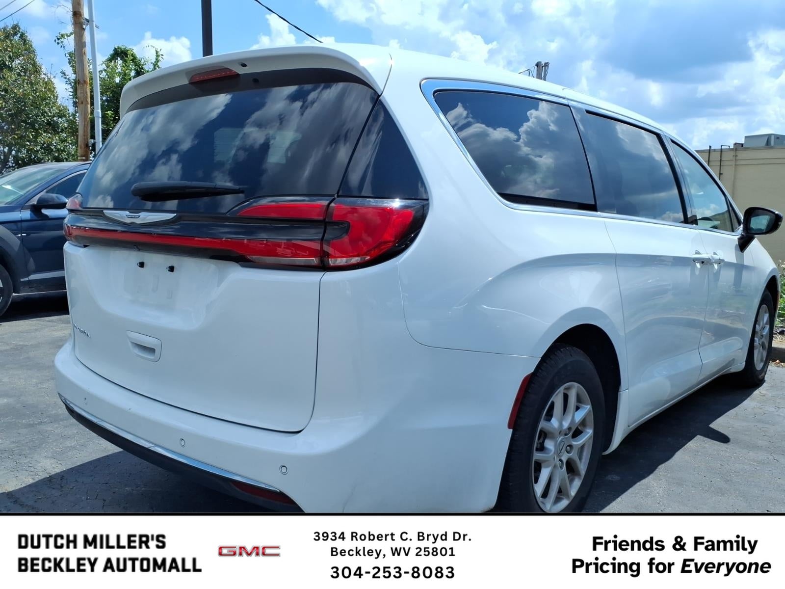 2024 Chrysler Pacifica Touring L