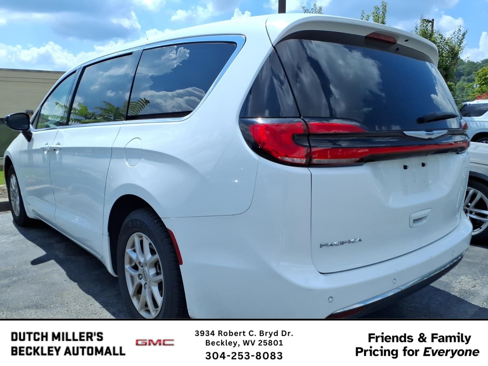 2024 Chrysler Pacifica Touring L