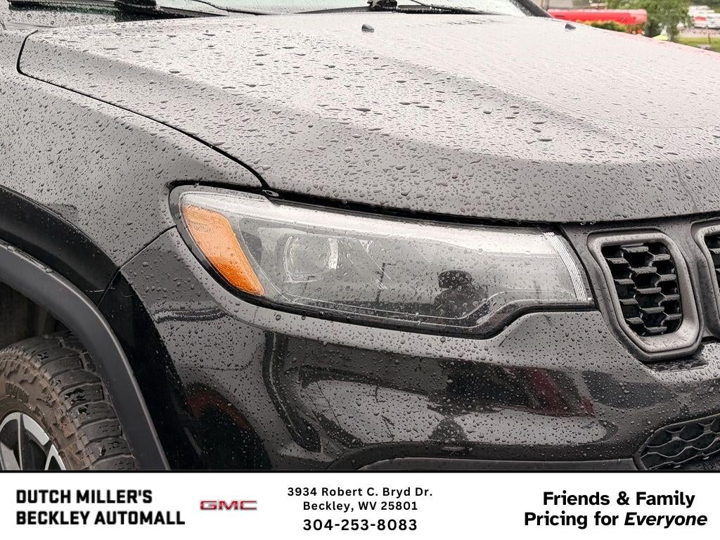 2025 Jeep Compass Trailhawk