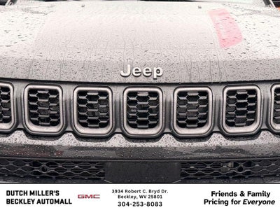 2025 Jeep Compass Trailhawk