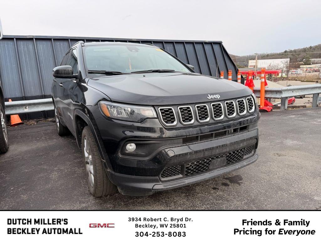 2024 Jeep Compass Latitude Lux